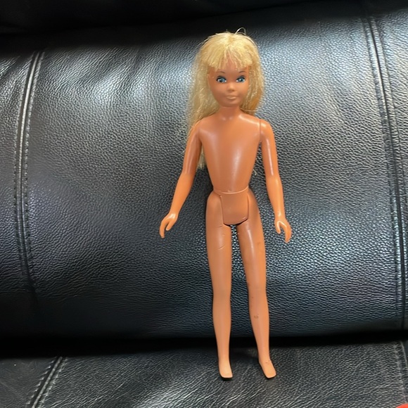 Vintage Malibu Skipper Twist and Turn Barbie Doll - Picture 4 of 12